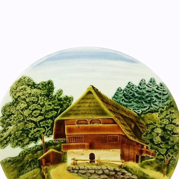 Decorative Plate Country Cottage Raised Relief Made in Germany Ready to Hang 9" - Picture 2 of 9
